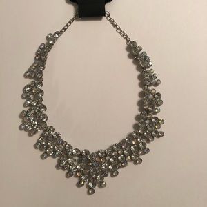 NEW!! gorgeous dress faux Diamond necklace